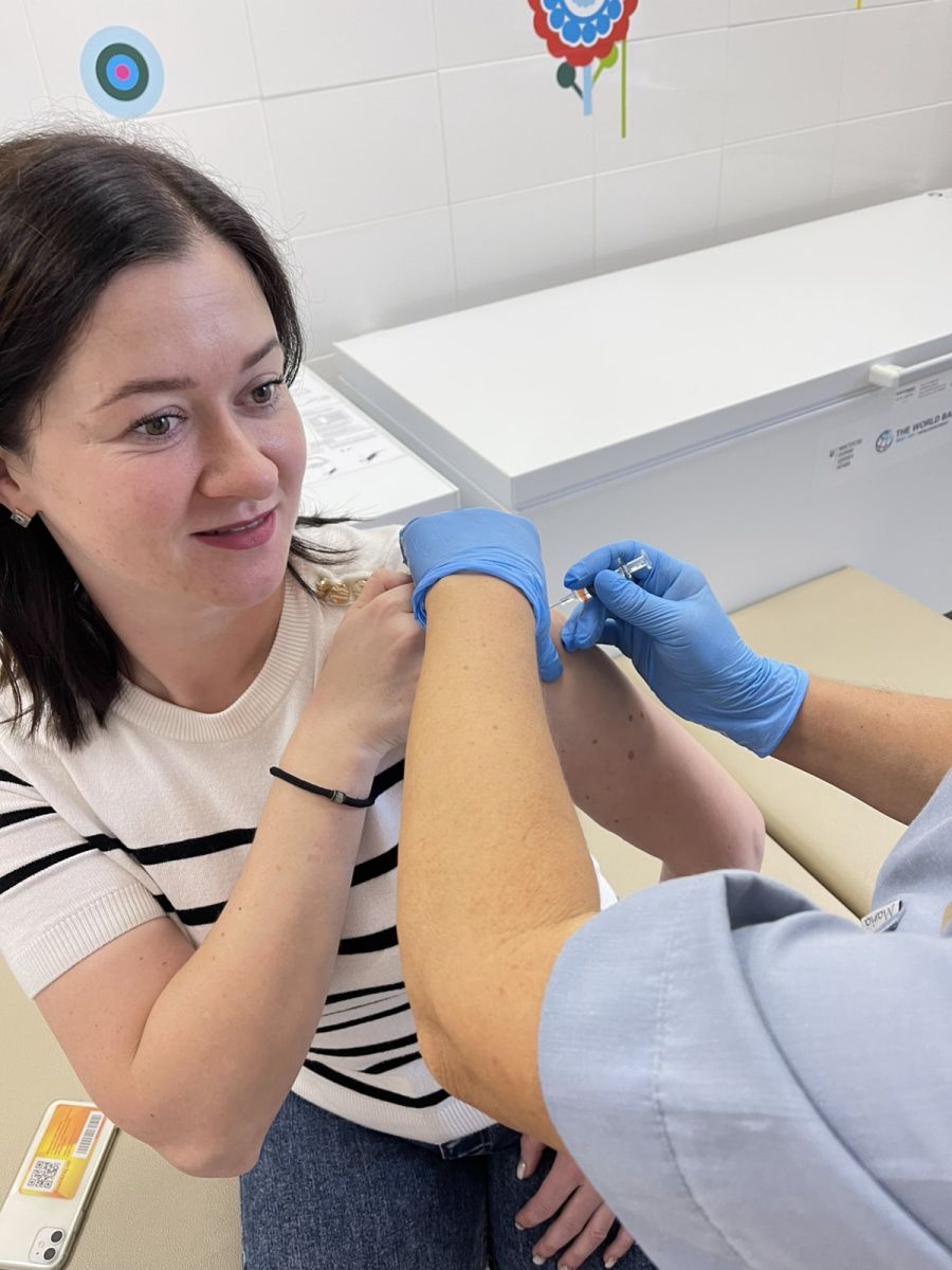 Наші лікарі - за вакцинацію!